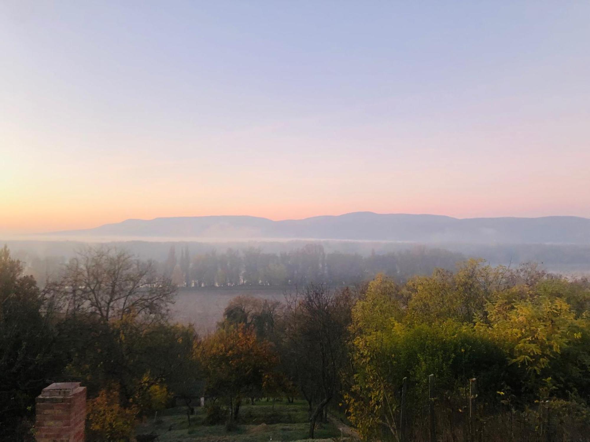 Haziko A Domboldalon Veroce